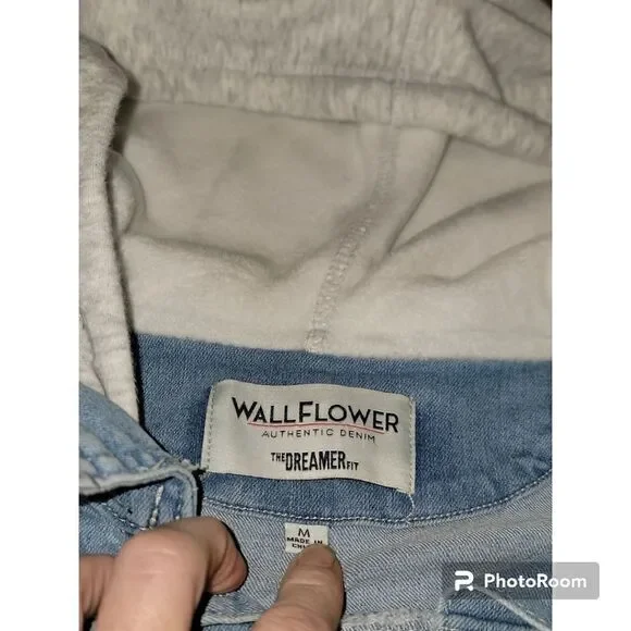 WallFlower Women's Dreamer Jackets Juniors Size Medium - Picture 2 of 3